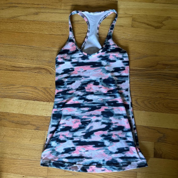 Vintage Lululemon Athletica Cool Racerback Tank Top In Wamo Camo - Picture 1 of 3